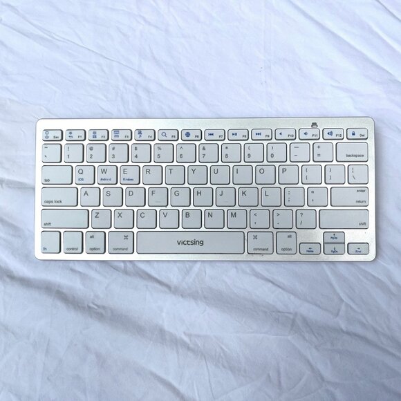 VicTsing Bluetooth Keyboard (PC172A) - Silver - Picture 7 of 15